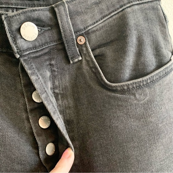 Aritzia Denim Forum The Yoko High Rise Slim Black Jeans Button Fly Raw Hem - Picture 4 of 10